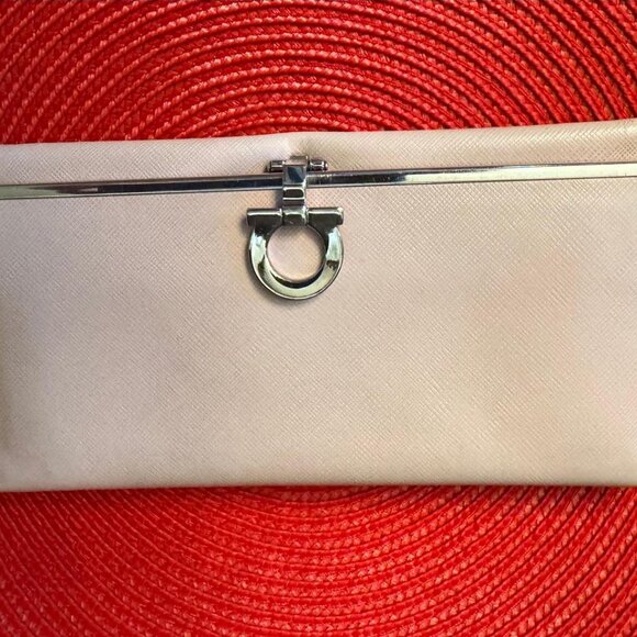 Salvatore Ferragamo Gancini Leather Continental Wallet-Pink